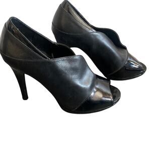 Diane VonFurstenberg heels 8.5